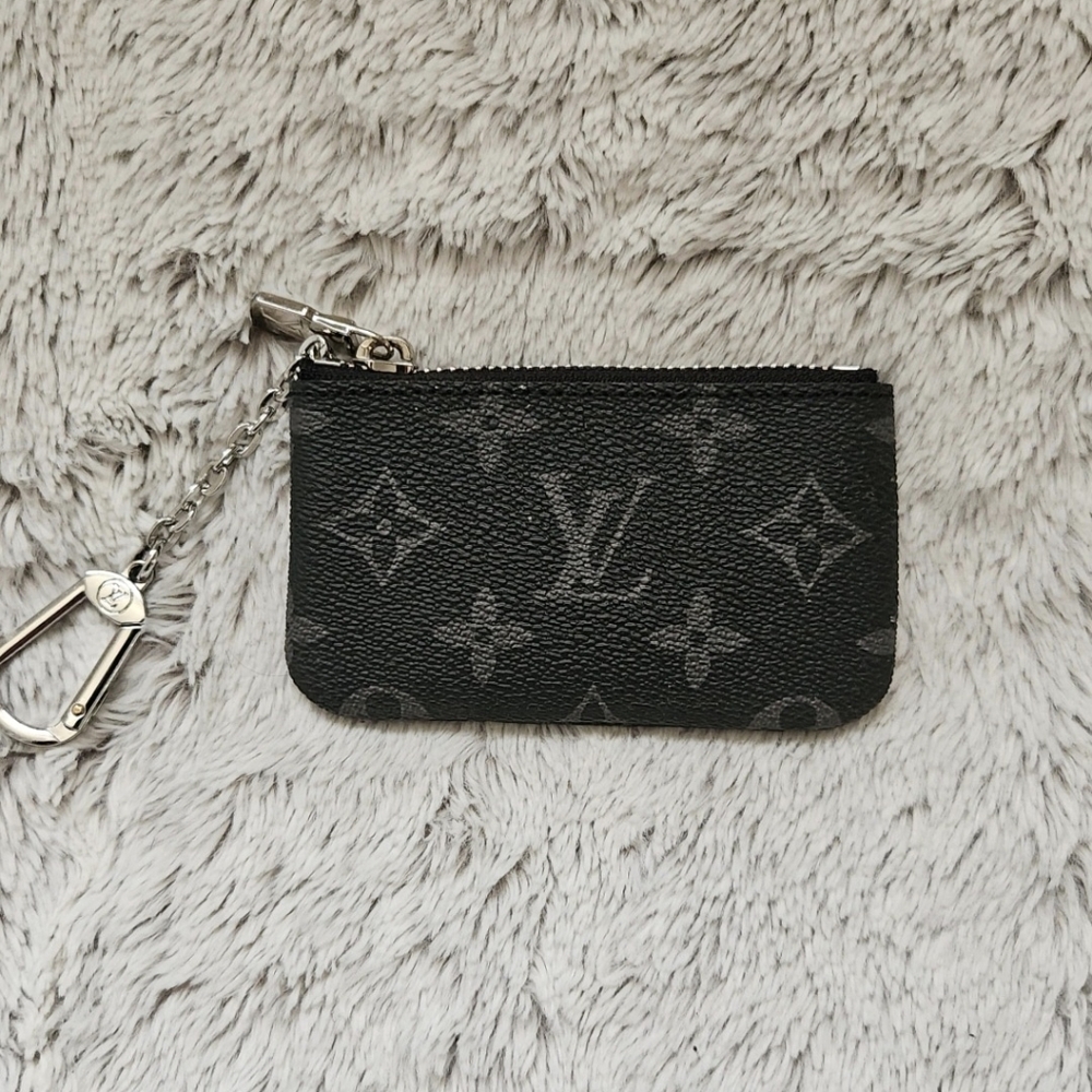 LV coin pouch
